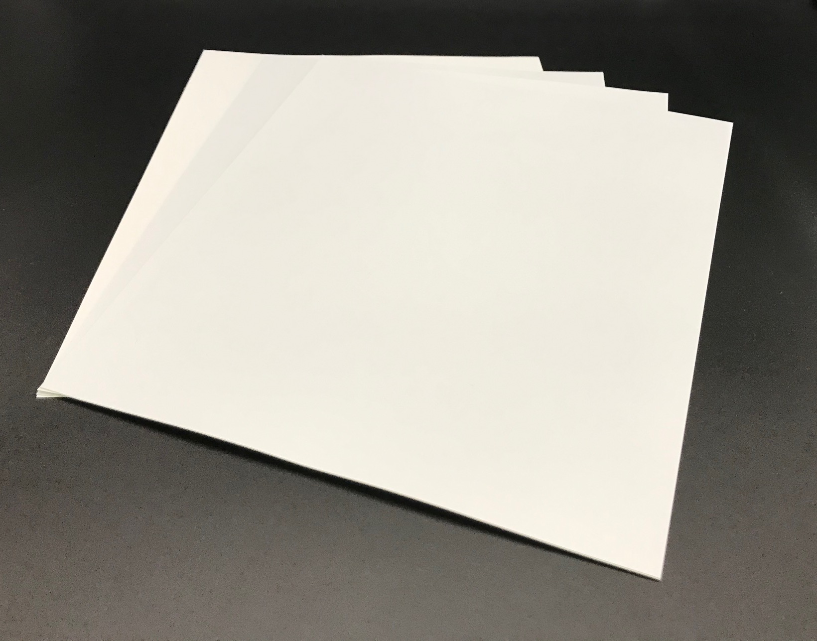 白色塩化ビニルフィルム（PVC）